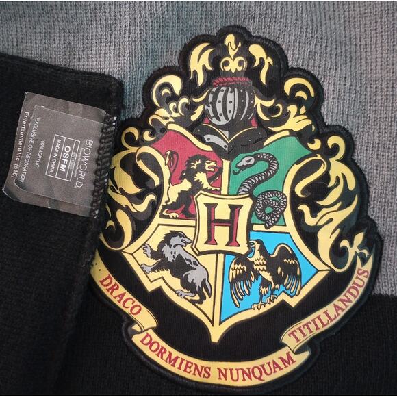 Harry Potter Bioworld Knitted Scarf EUC 62" Long 9" Wide - Picture 3 of 3